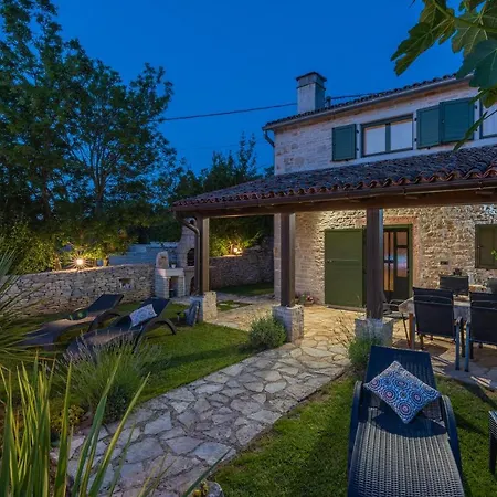 Ana Rita ヴィラ *